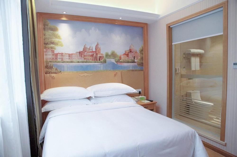 Vienna Hotel Qingyuan Yingde Guangming Road Bagian luar foto